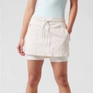 NWT Athleta Trekkie Skort Jupe-Short Trekkie Women's White Size 10 Pickleball